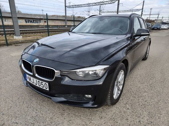 BMW 318d 2014 m.
